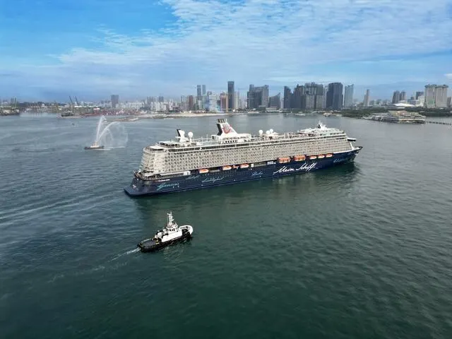 You are currently viewing Mein Schiff 5 in Asien