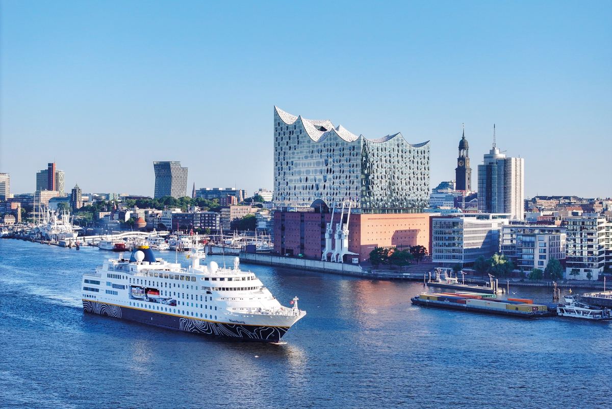Plantours MS Hamburg in Hamburg – deutschsprachige Hochsee-Kreuzfahrt, kleines Schiff